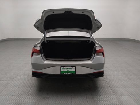 Used 2022 Hyundai Elantra SE w/ Cargo Package image 29