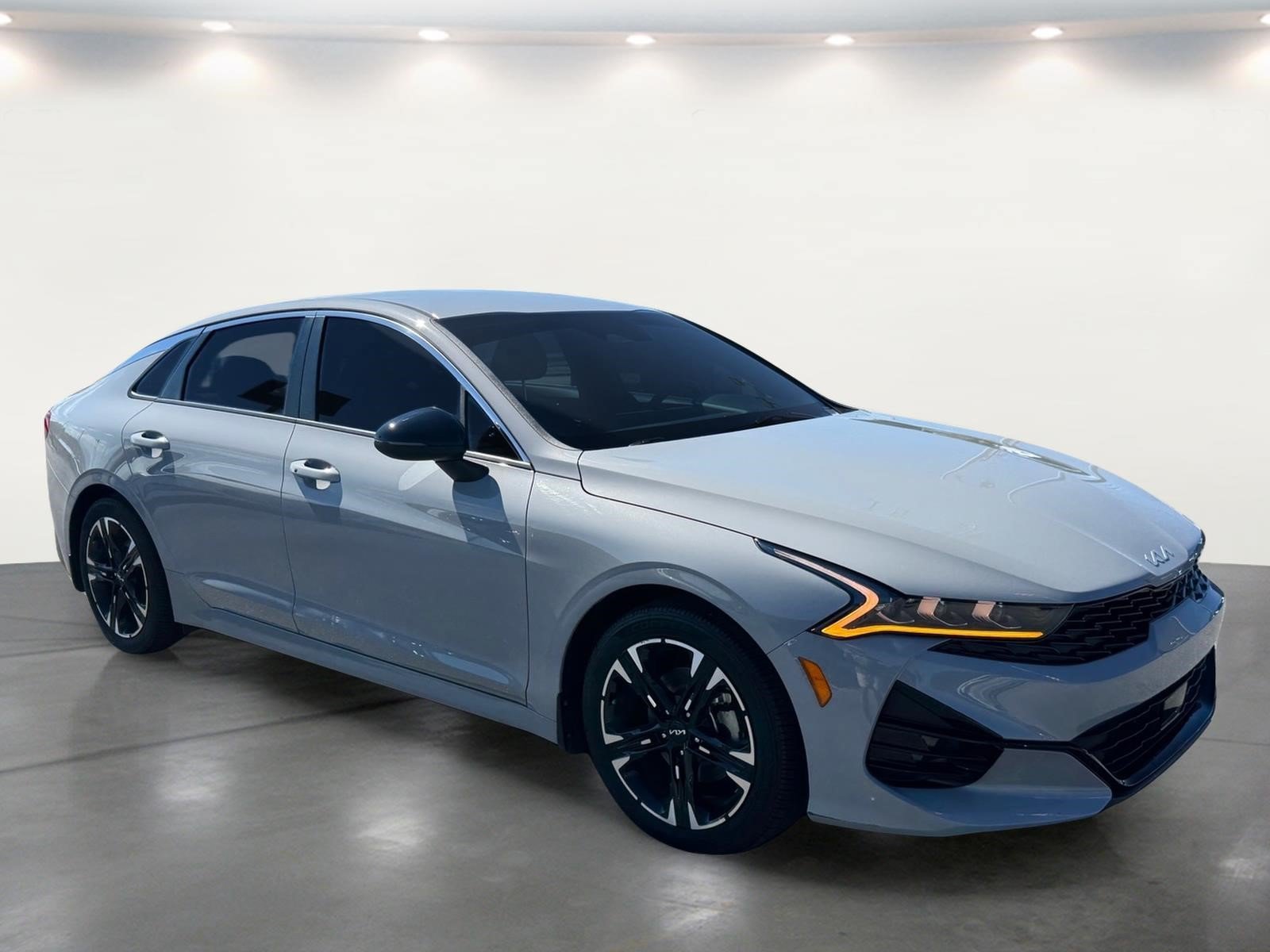 Used 2023 Kia K5 GT-Line w/ GT-Line Premium Package AWD/4WD image 2