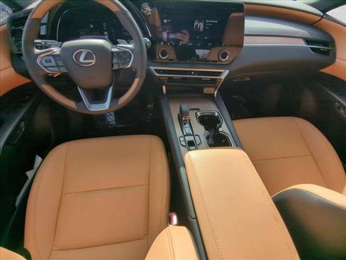 Used 2026 Lexus RX 350h w/ Convenience Package image 17