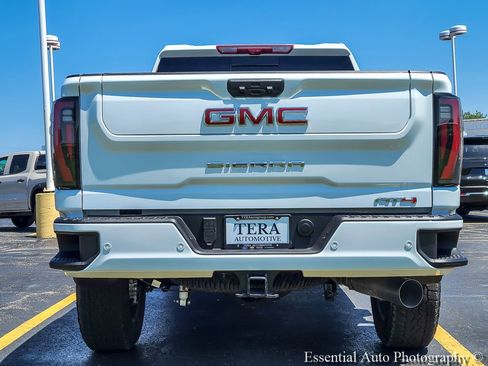 New 2026 GMC Sierra 2500 AT4 w/ AT4 Premium Plus Package AWD/4WD image 5