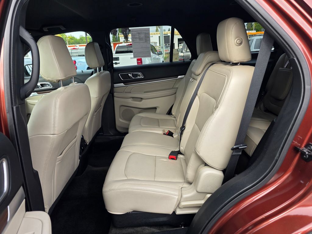 Used 2018 Ford Explorer Limited AWD/4WD image 6