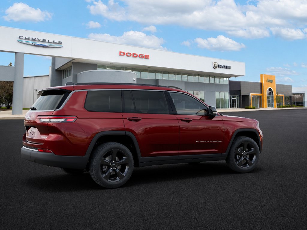 New 2026 Jeep Grand Cherokee L Limited w/ Limited Altitude Package AWD/4WD image 4