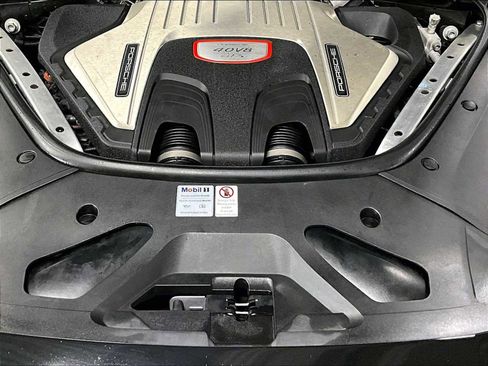 Used 2019 Porsche Panamera GTS image 35