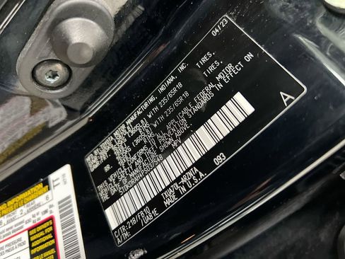 Used 2023 Toyota Highlander LE image 29