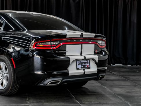 Used 2022 Dodge Charger SXT RWD image 14