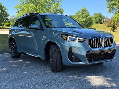 New 2026 BMW X1 xDrive28i w/ M Sport Package AWD/4WD image 7