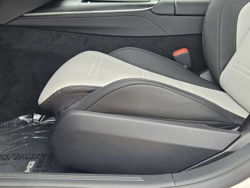 Certified 2026 Mercedes-Benz E 53 AMG e 4MATIC Sedan image 15