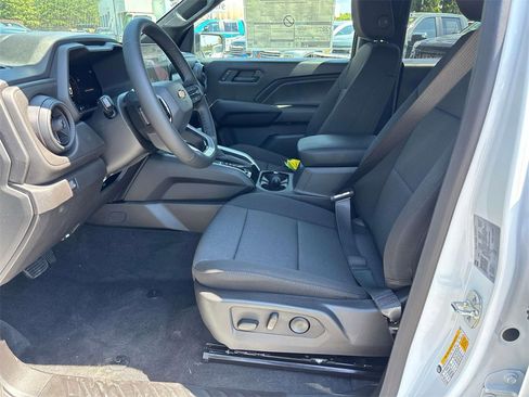 New 2025 Chevrolet Colorado W/T w/ WT Convenience Package II image 4