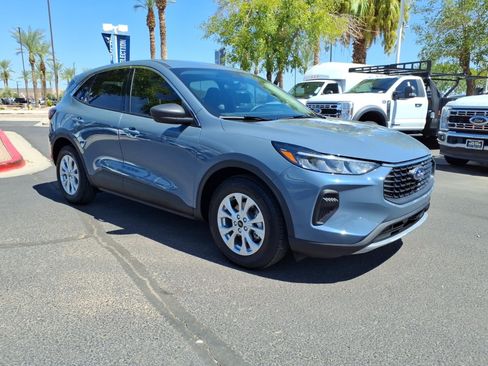 Certified 2024 Ford Escape Active FWD image 1