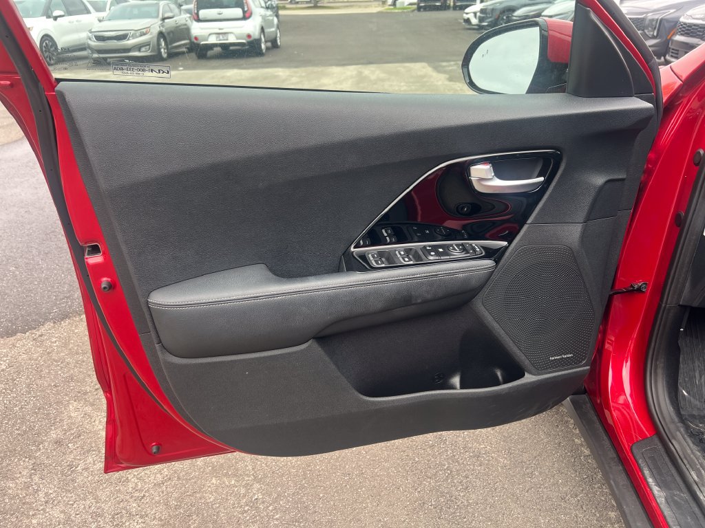Certified 2022 Kia Niro EX Premium FWD image 10