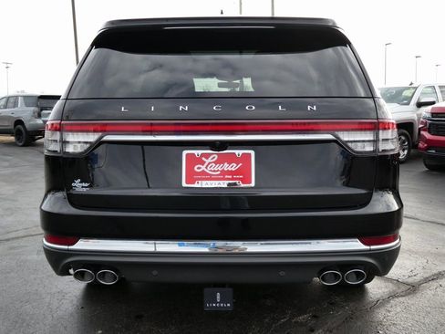 Used 2024 Lincoln Aviator Reserve w/ Equipment Group 201A image 6