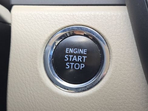 Used 2019 Toyota Camry XLE w/ Driver Assist Package FWD image 22
