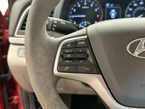 Used 2018 Hyundai Elantra SEL FWD image 8