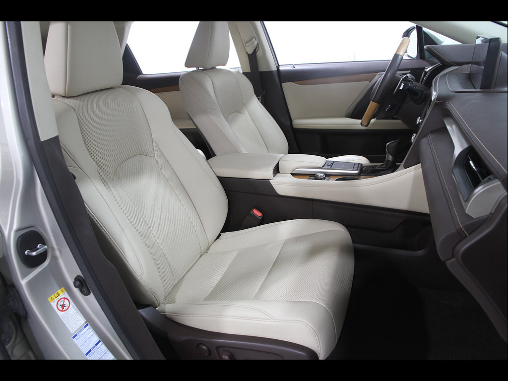 Used 2020 Lexus RX 350 AWD w/ Premium Package image 18