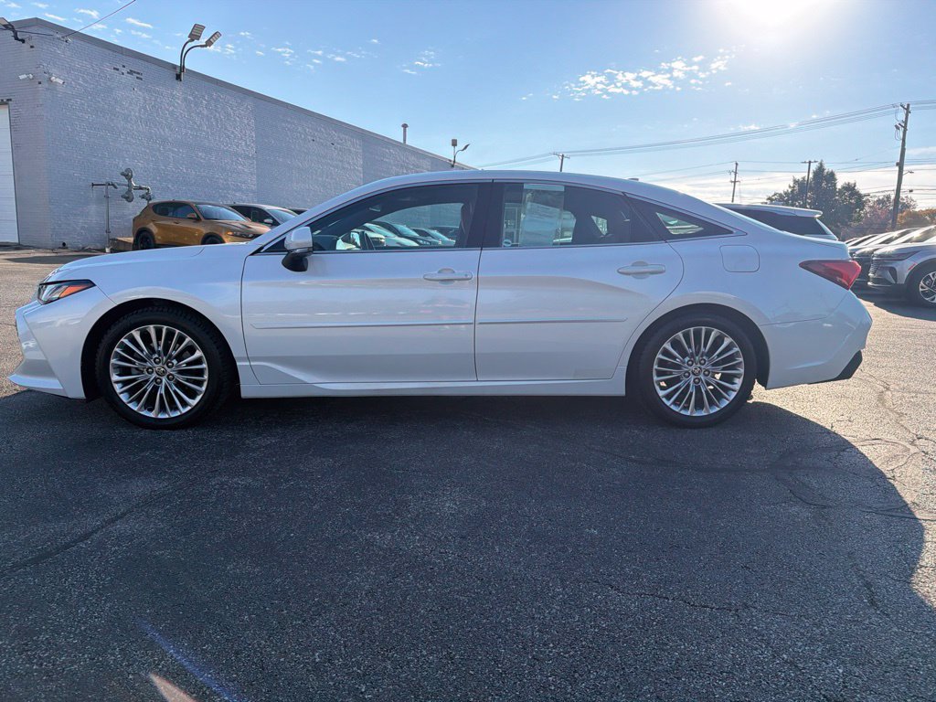 Used 2020 Toyota Avalon Limited w/ Advanced Safety Package FWD image 10