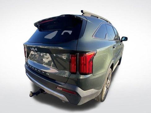 Certified 2022 Kia Sorento SX Prestige w/ Rust Color Package image 9