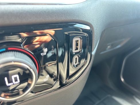 New 2026 Chevrolet Silverado 1500 LT w/ Leather Package image 18