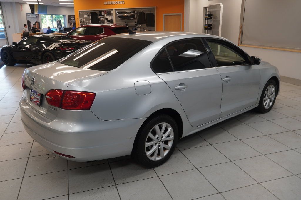 Used 2013 Volkswagen Jetta SE FWD image 13