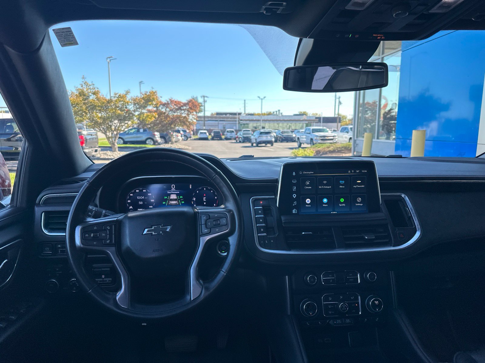 Used 2023 Chevrolet Tahoe RST w/ Luxury Package AWD/4WD image 2