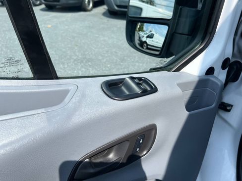 Used 2017 Ford Transit 350 148 Low Roof w/ Exterior Upgrade Package RWD image 9