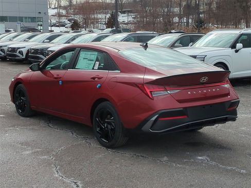 New 2026 Hyundai Elantra SEL Sport image 5