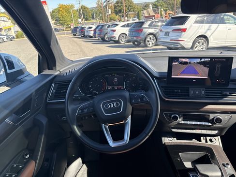 Certified 2025 Audi Q5 2.0T Premium image 8