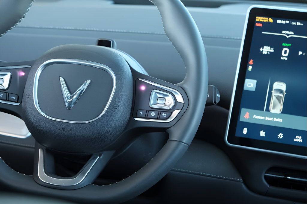 New 2024 VinFast VF 9 Plus AWD/4WD image 6