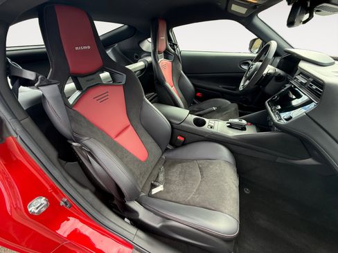 Used 2024 Nissan Z NISMO w/ Floor Mat Package image 17