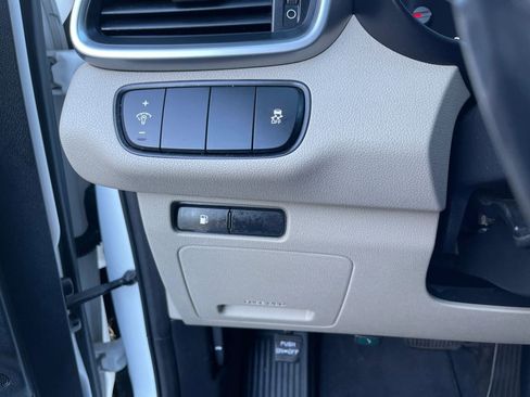 Used 2016 Kia Sorento LX w/ LX Convenience Package image 27