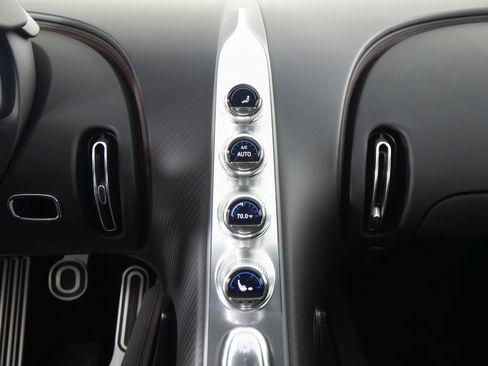 Used 2019 Bugatti Chiron AWD/4WD image 49