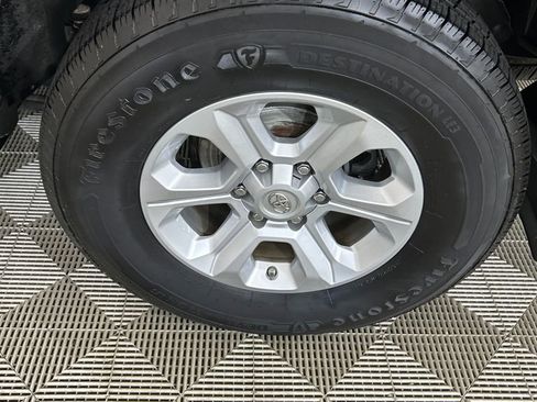 Used 2016 Toyota 4Runner SR5 image 9