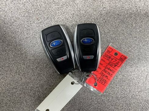 Used 2019 Subaru Ascent Premium AWD/4WD image 25