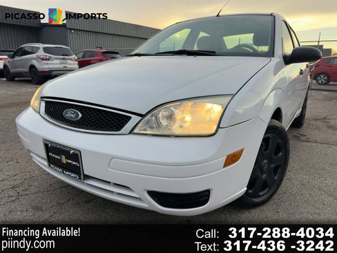 Used 2005 Ford Focus SE image 1
