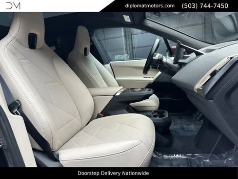 Used 2026 BMW iX xDrive60 AWD/4WD image 19