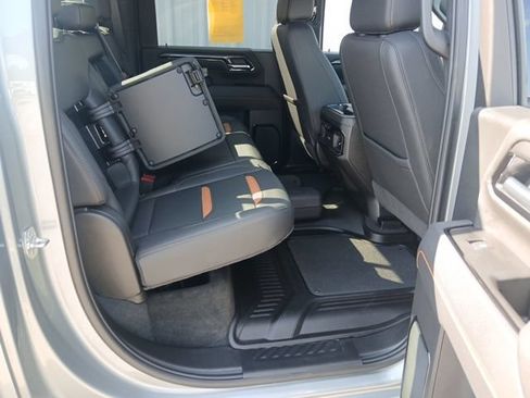 Used 2025 GMC Sierra 2500 AT4 w/ AT4 Premium Plus Package AWD/4WD image 27