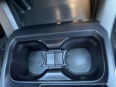 Used 2017 Toyota Tacoma TRD Sport image 22