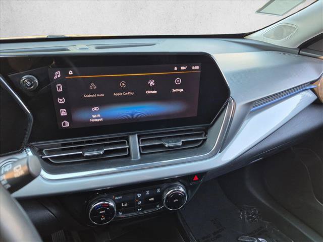 Used 2025 Chevrolet Trax LT w/ LT Convenience Package FWD image 18