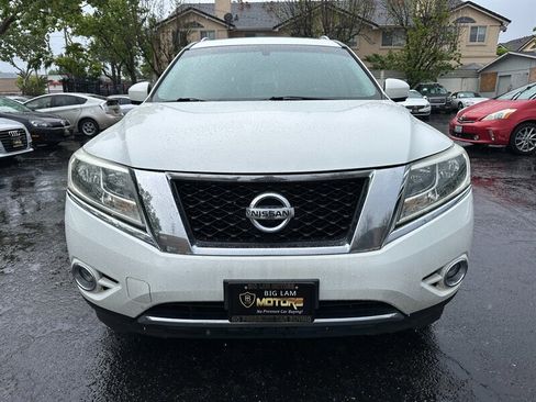 Used 2015 Nissan Pathfinder SL w/ SL Premium Package image 2