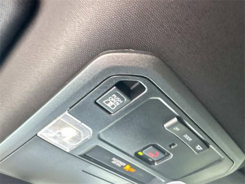 Used 2025 Toyota Tacoma TRD Off-Road image 26