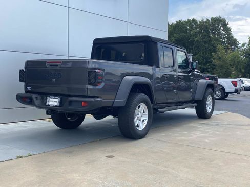 Used 2020 Jeep Gladiator Sport w/ Quick Order Package 24S AWD/4WD image 4