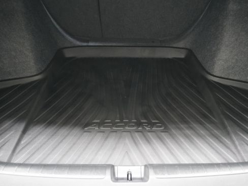 Used 2019 Honda Accord Hybrid image 23