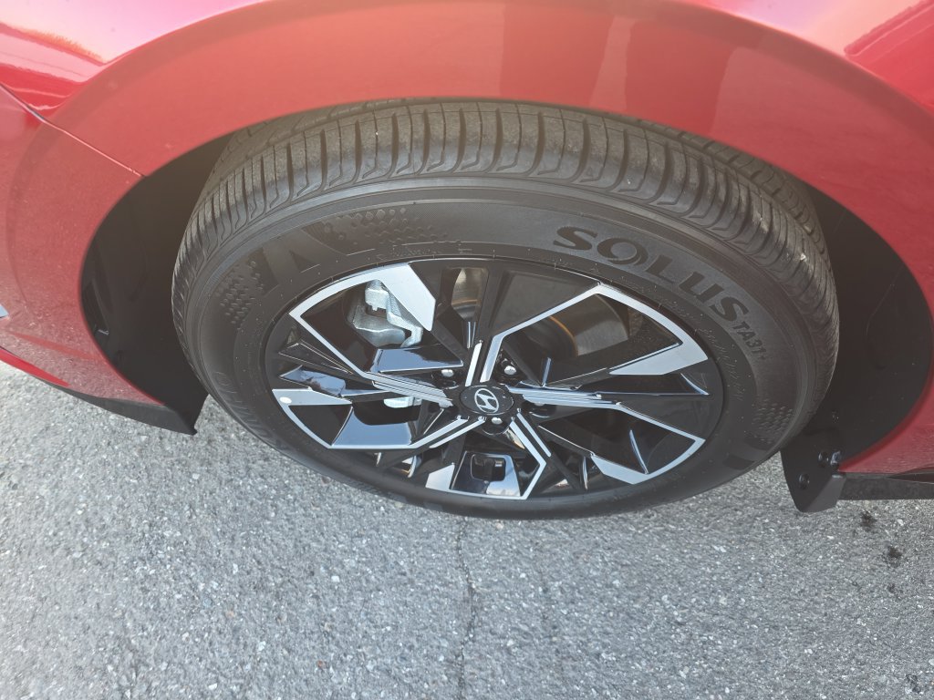 Used 2025 Hyundai Sonata SEL FWD image 23