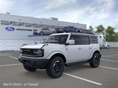 New 2025 Ford Bronco Outer Banks image 1