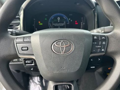 Certified 2025 Toyota Camry LE image 28