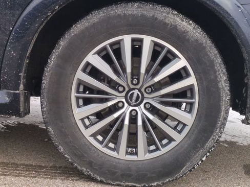 Used 2022 Nissan Armada SL w/ Captain's Chairs Package image 14