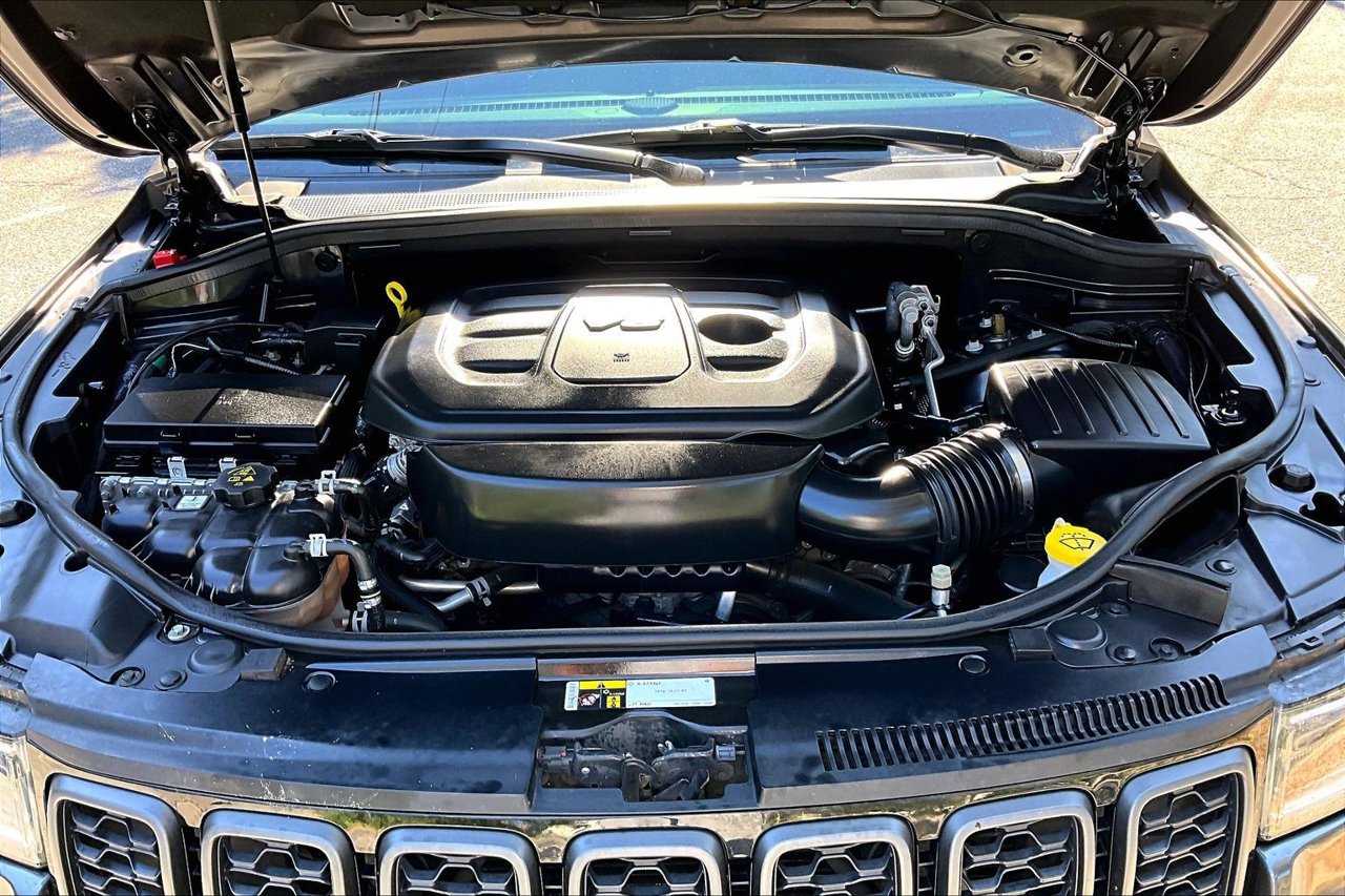 Used 2019 Jeep Grand Cherokee Trailhawk w/ Trailhawk Luxury Group AWD/4WD image 30