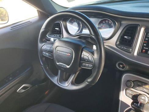 Used 2022 Dodge Challenger GT image 15