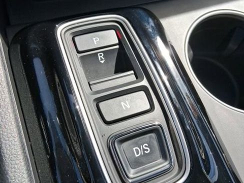 Used 2023 Honda Pilot Touring image 32