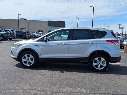 Used 2015 Ford Escape SE AWD/4WD image 2
