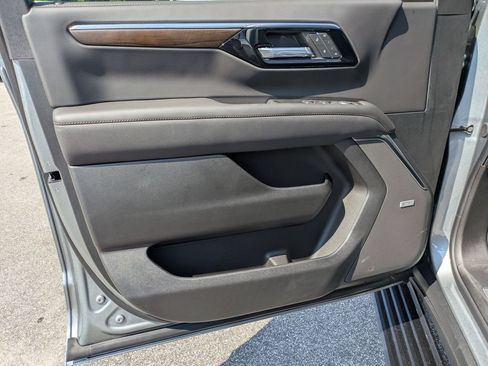 New 2026 Chevrolet Tahoe High Country AWD/4WD image 8